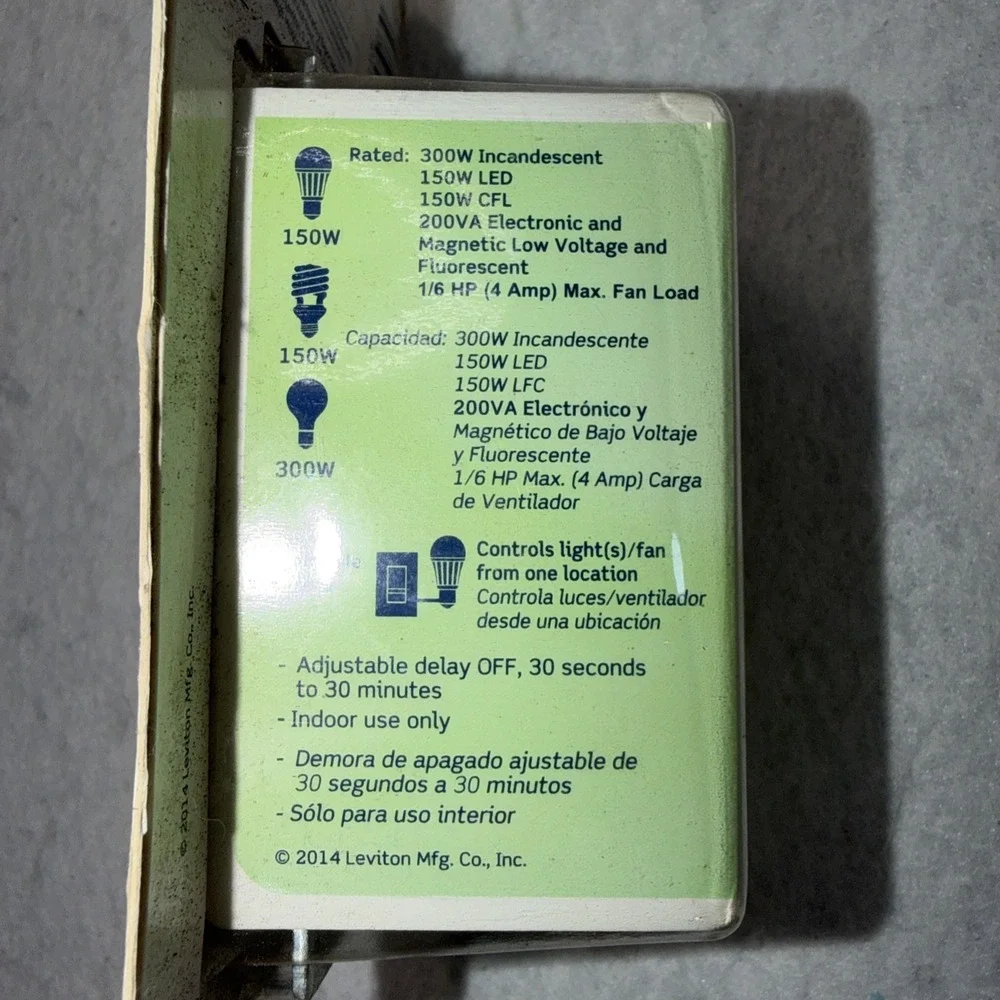 NEW Leviton Decora IPS02 Motion Sensor Auto-On Electrical LED CFL Switch White